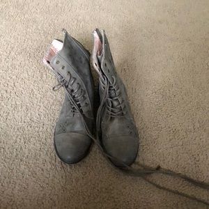 Grey Roxy boots
